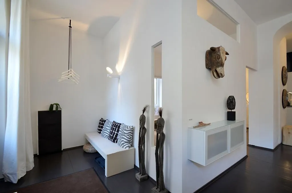 Apartment Ferienwohnung Cocoma München